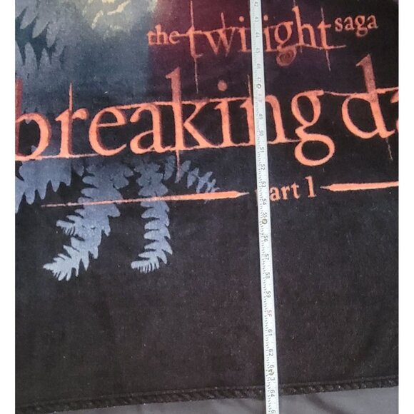 Official Twilight Saga Breaking Dawn Part 1 Fleece Blanket - Picture 5 of 8